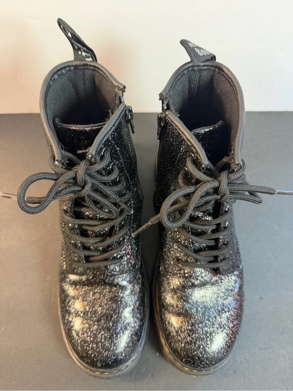 Dr Martens AirWair 1460 J Cosmic Glitter Black Youth Size 6 Lace Up And Zipper